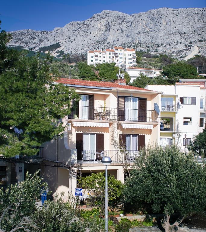 Apartments Denise Podgora Bagian luar foto